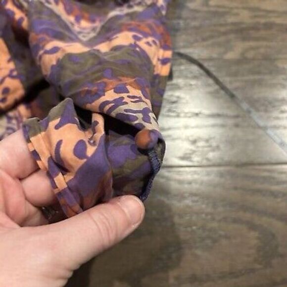 Vintage K Arnold Size L Silk Shirt Button-Up All Over Print Top Women's - Picture 8 of 8